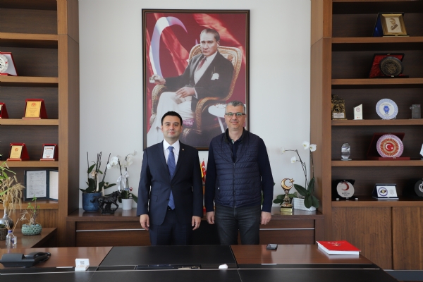 Odam�z Ge�mi� D�nem Y�netim Kurulu Ba�kan Yard�mc�s� ve  Bat� Un Yem San. ve Tic. Ltd. �ti. Yetkilisi Mehmet A�U�dan, Odam�z Y�netim Kurulu Ba�kan� �zzet VOLKAN�a Ziyaret