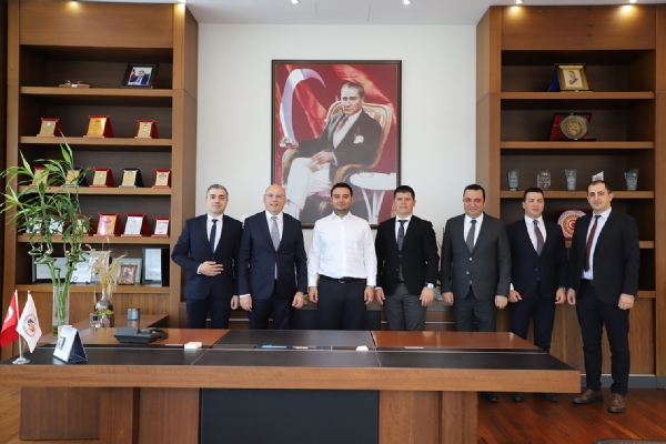 DenizBank Tekirdağ Şube Müdürleri Odamız Yönetim Kurulu Başkanı İzzet VOLKAN´a Ziyarette Bulundular