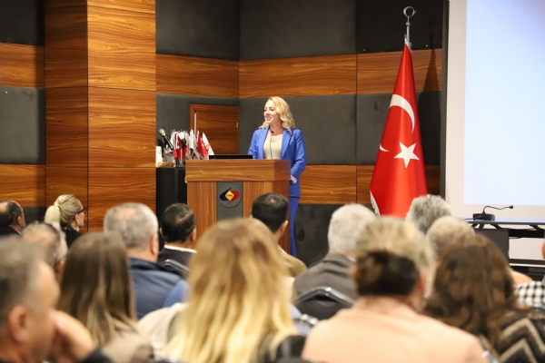 orlu Ticaret ve Sanayi Odas ve QNB Invest i birliiyle dzenlenen Kresel Piyasalara Bak: 20252026 konulu etkinlik gerekletirildi