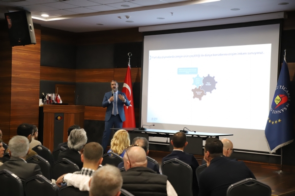 orlu Ticaret ve Sanayi Odas ve QNB Invest i birliiyle dzenlenen Kresel Piyasalara Bak: 20252026 konulu etkinlik gerekletirildi