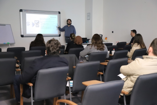 kiz Dnm Atlyesi Sertifika Program Devam Ediyor