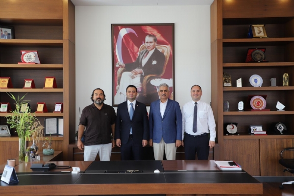 Tekirda� Aile ve Sosyal Hizmetler �l M�d�r� H�seyin �ZDEM�R, KOSGEB �l M�d�r� Ceyhan Bahad�r KARATA� ve Han �n�aat Yetkilisi G�khan YILDIZ&acute;dan Odam�z Y�netim Kurulu Ba�kan� �zzet VOLKAN&acute;a Ziyaret