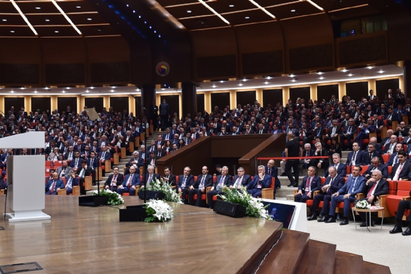TOBB Delegeleri Hizmet Şeref Belgelerini Cumhurbaşkanı Erdoğan´ın Elinden Aldı