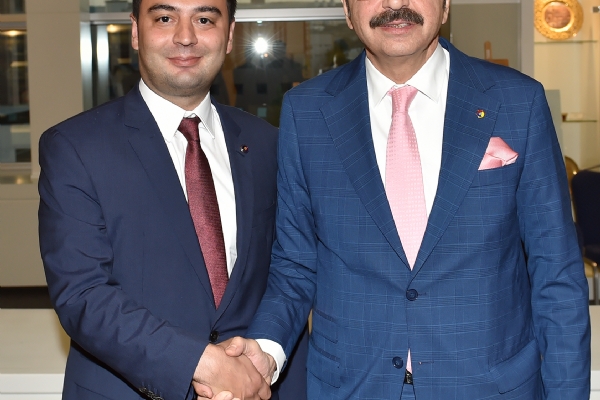 Odamz Ynetim Kurulu Bakan zzet Volkan Ticaret Bakanmz ve TOBB Bakanmz le stiarelerde Bulundu