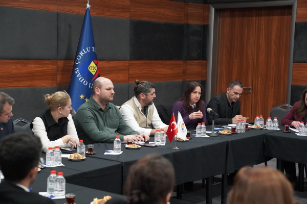 E�itimden �stihdama �nsan Kaynaklar� Zirvesi Organizasyonu ��in �sti�are Toplant�s� Bat� E�itim Salonunda Ger�ekle�ti