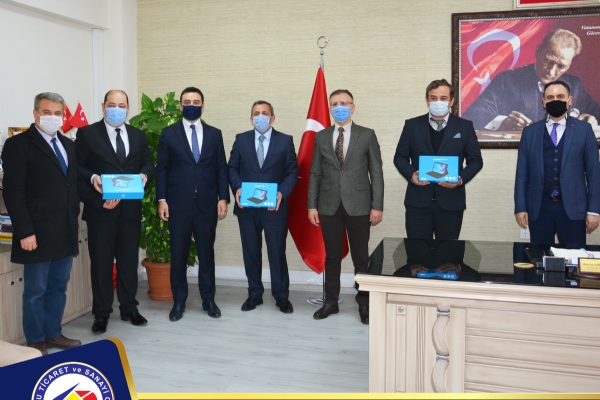 Çorlu Ticaret ve Sanayi Odası´ndan Eğitime Tablet Desteği