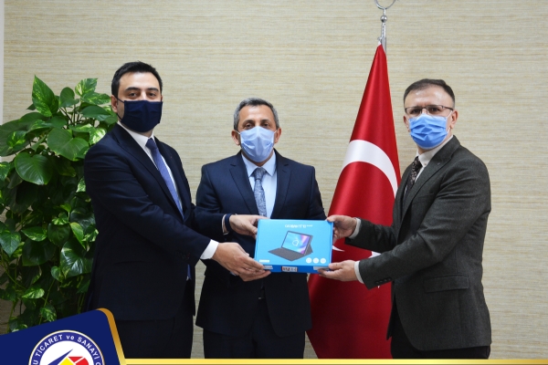 orlu Ticaret ve Sanayi Odas´ndan Eitime Tablet Destei