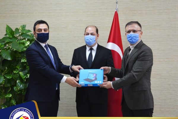 orlu Ticaret ve Sanayi Odas´ndan Eitime Tablet Destei