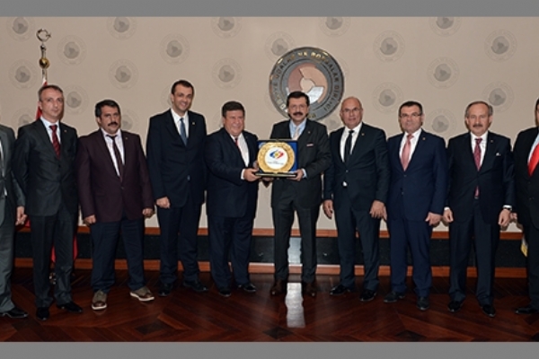 Çorlu TSO Heyeti TOBB Başkanı ve Tekirdağ Milletvekillerine Odamız Projeleri Hakkında Bilgiler Verdi