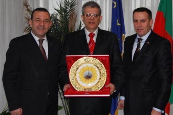 Hedefimiz İki Ülke Arasında ki Ticaret Hacmini Arttırmaktır