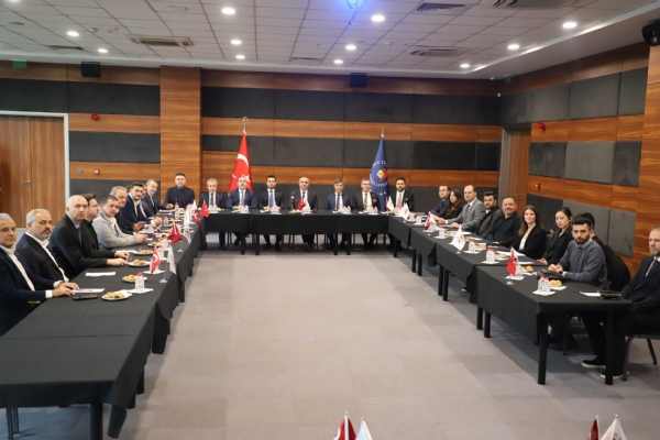 orlu TSO  Ev Sahipliinde Tekirda Valisi Sayn Recep SOYTRKn Bakanlnda retim Yapan Firma Temsilcilerine Ynelik Teviklerle lgili  Toplant Gerekleti