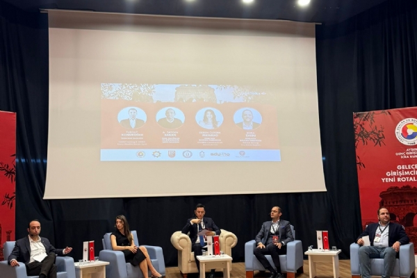 Gelecein Giriimcileri in Yeni Rotalar Paneli ve TOBB GGK Ege Blge Toplants Gerekleti