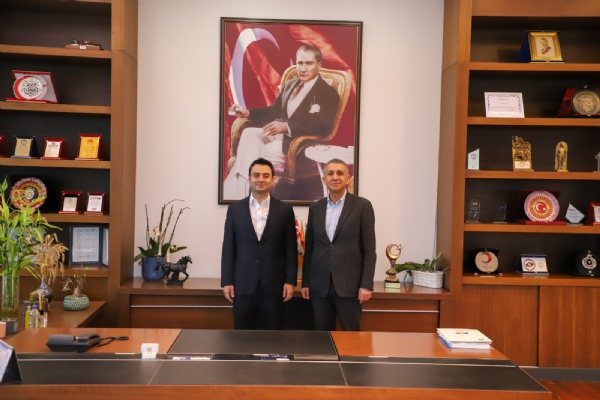 Opet Fuchs Genel M�d�r� �rfan �ZDEM�R�den �orlu TSO Y�netim Kurulu Ba�kan� �zzet VOLKAN&acute;a Ziyaret