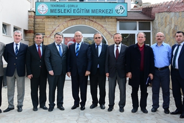 Çorlu TSO 6. Meslek Komitesi ve Çorlu Mesleki Eğitim Merkezi Arasında "EK3 - Geçici Ustalık Yetki Belgesi" Toplantısı Düzenlendi